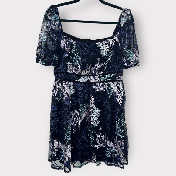 Lulu’s Radiant Love Embroidered Mini Dress NEW Large - Picture 4 of 6